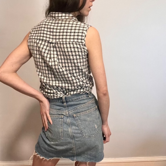 Vintage Plaid Sleeveless Button Down Shirt - Picture 4 of 5
